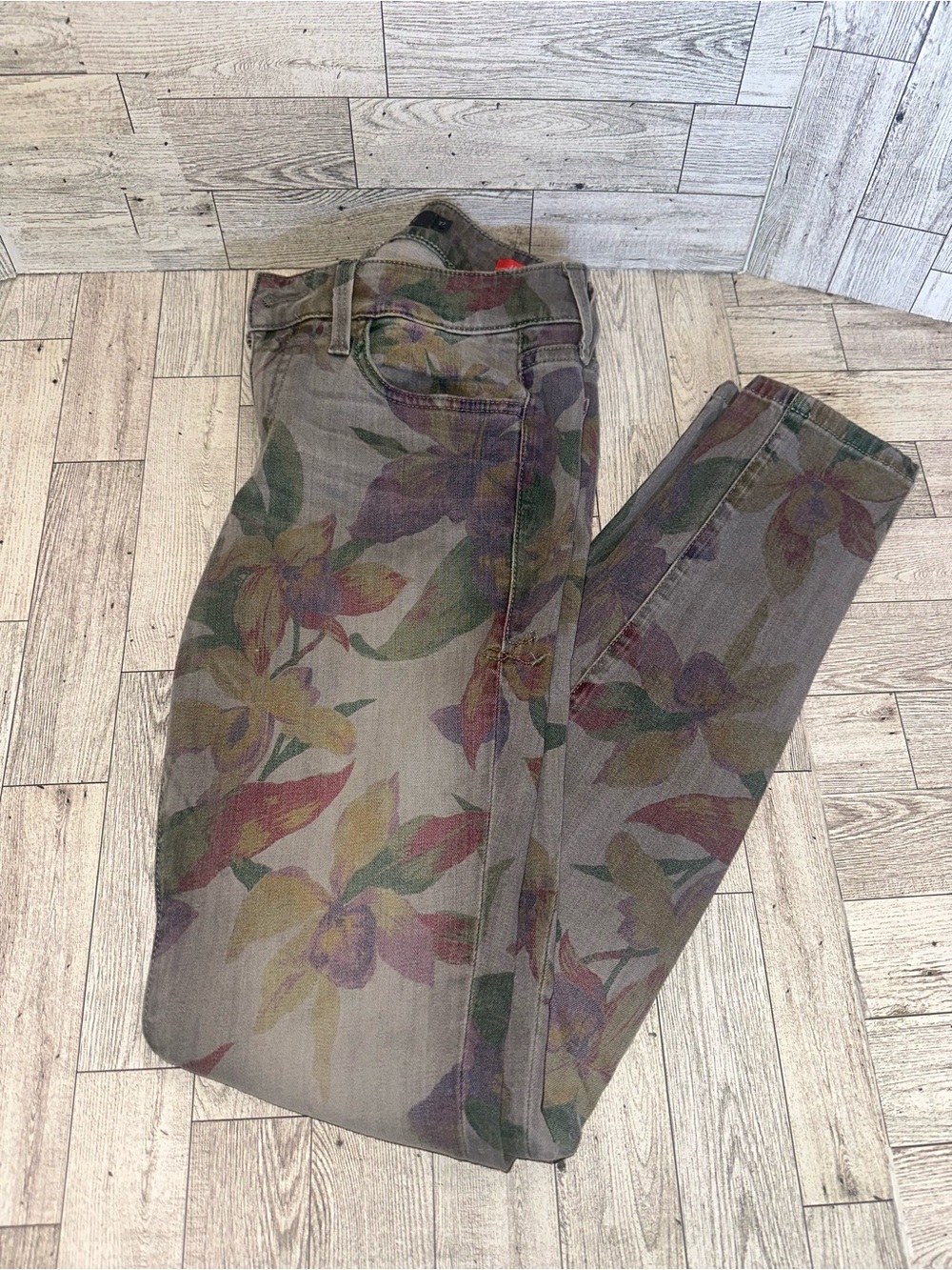 Level 99 Floral Skinny Jeans in gray/Multicolor